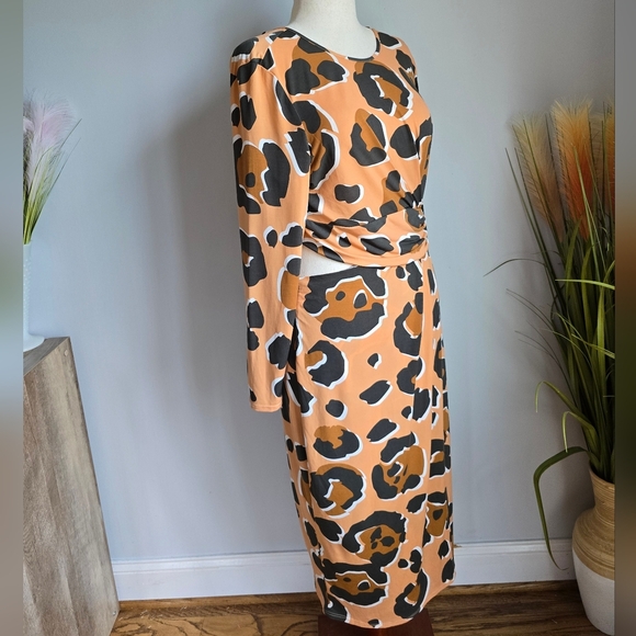 ASOS, New, Leopard Print Long Sleeve Cut Out Draped Ruched Maxi Dress Size 12 - Picture 4 of 12